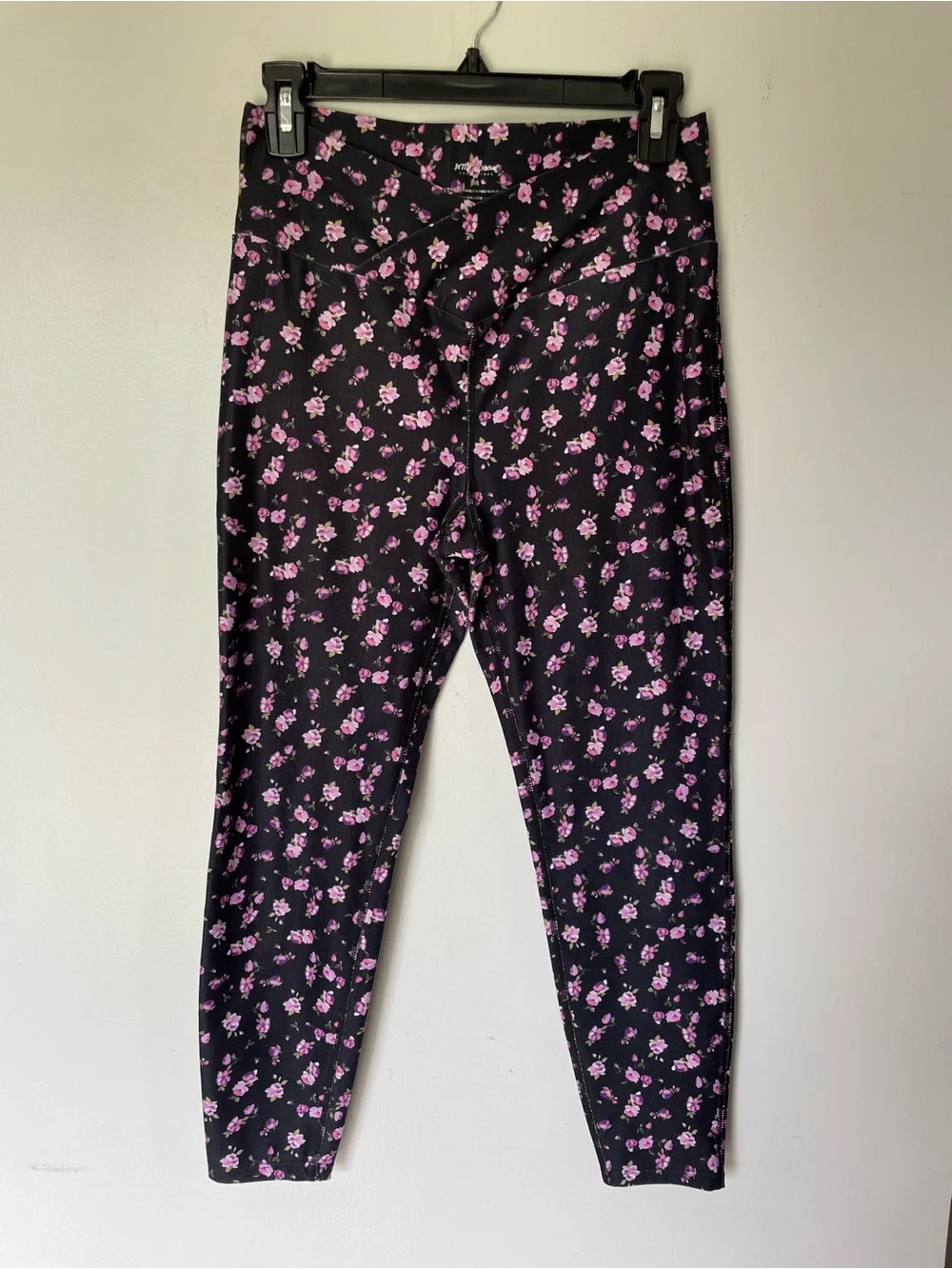 Betsy Johnson Rose Print Crossover Leggings, Size M